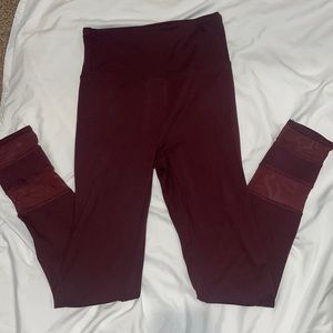 Maroon Leggings!